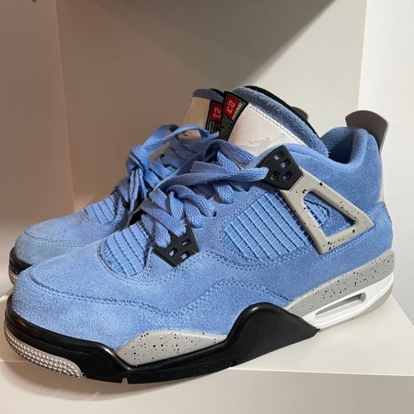 SOLD - Nike Air Jordan 4 Retro (GS) University Blue - Picture 2 of 9